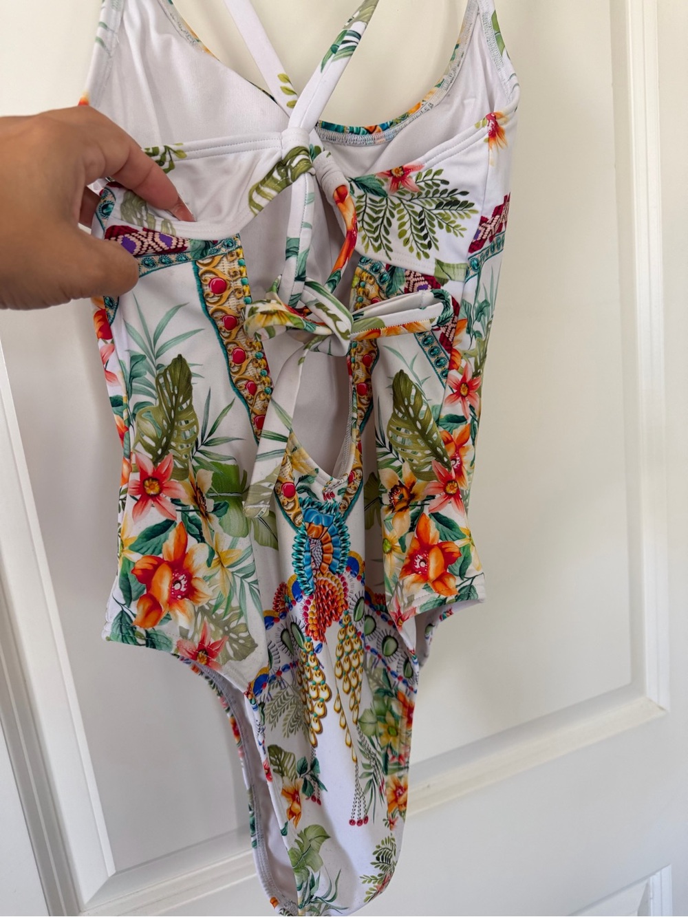 VENUS White Tropical Print Bodycon swimsuit with Jewel Motif - Picture 7 of 10